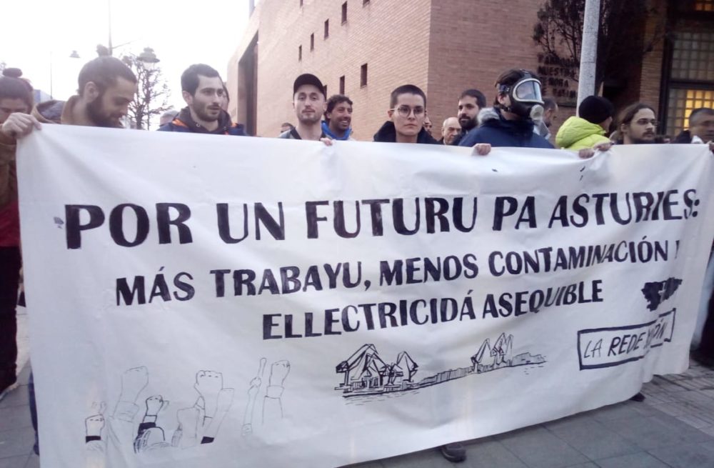 Un Millar De Manifestantes Por Un Futuro Pa Asturies, Empleo, Menos ...